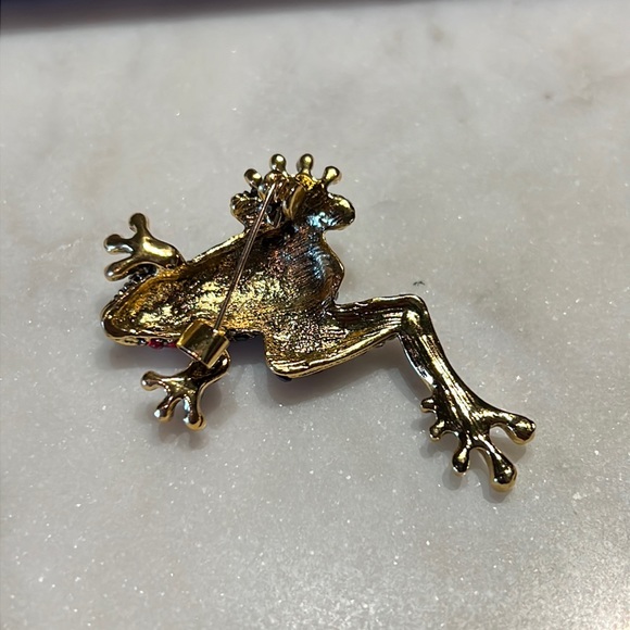 3/$20 Adorable Sparkly Frog Pin Brooch Gold-tone - Picture 4 of 9